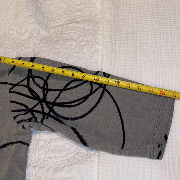 Moschino Jeans Gray& Black Top Size Small - Picture 11 of 14